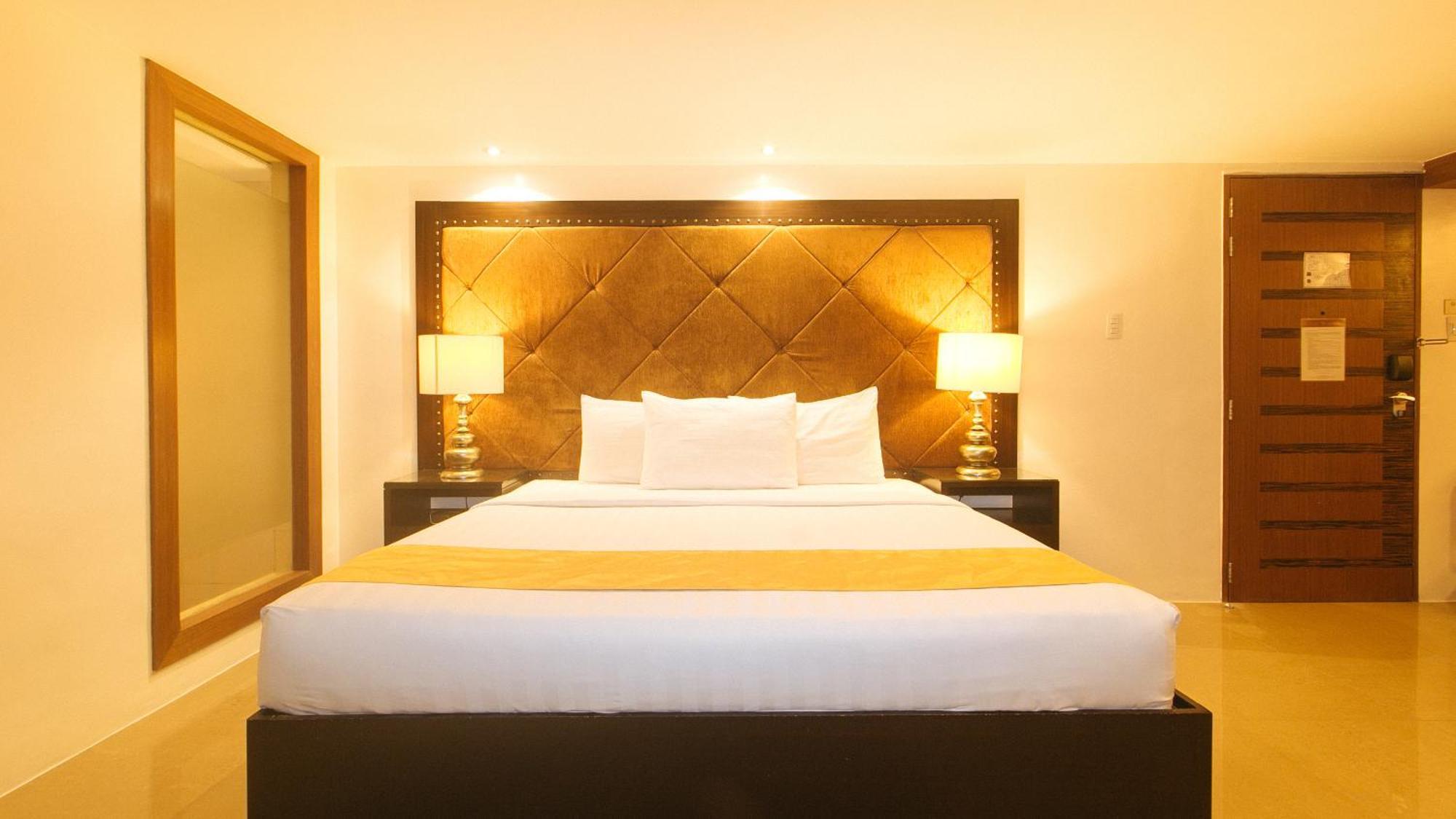 Torre Venezia Suites Quezon City Zewnętrze zdjęcie