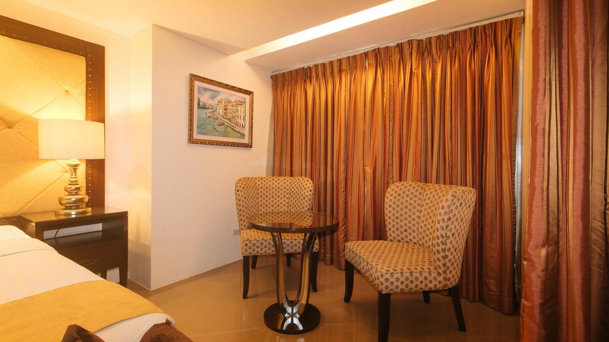 Torre Venezia Suites Quezon City Zewnętrze zdjęcie