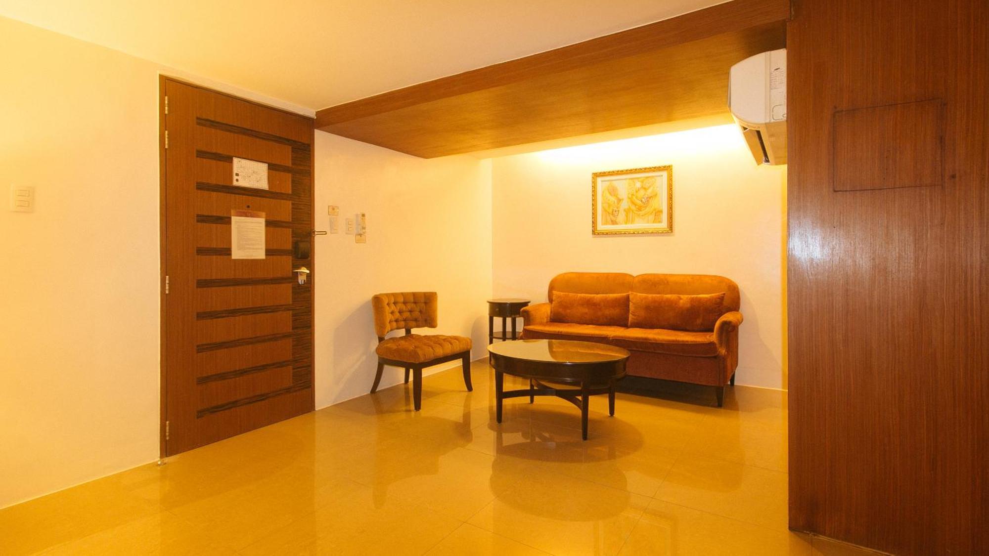 Torre Venezia Suites Quezon City Zewnętrze zdjęcie