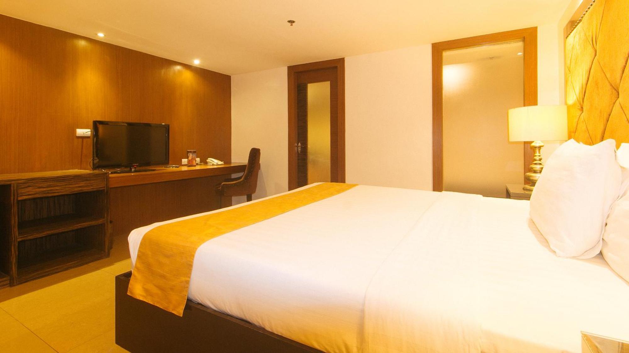 Torre Venezia Suites Quezon City Zewnętrze zdjęcie