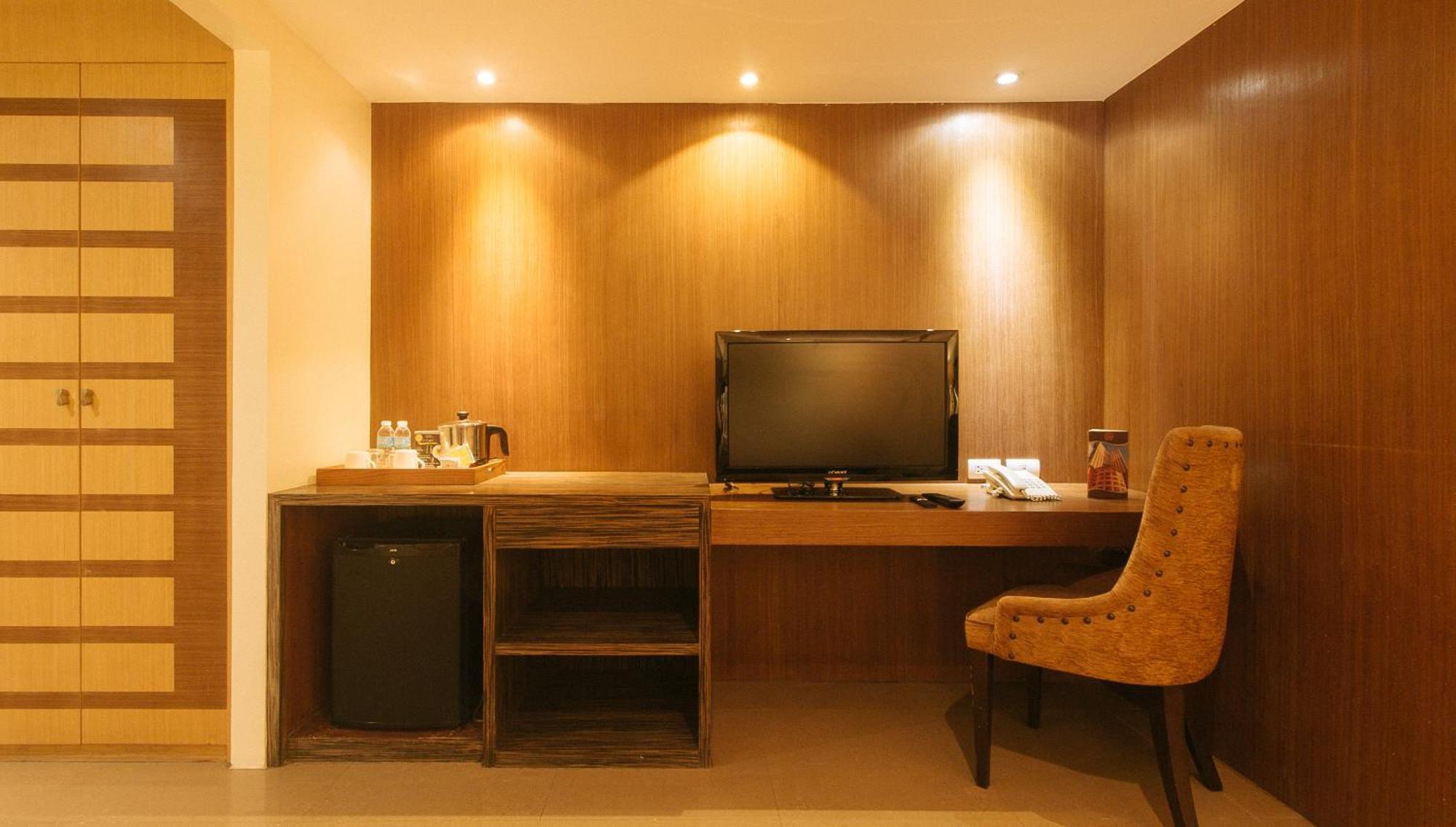 Torre Venezia Suites Quezon City Zewnętrze zdjęcie