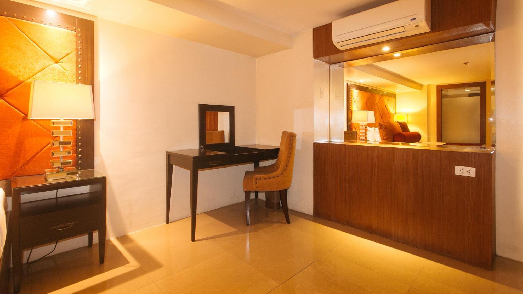Torre Venezia Suites Quezon City Zewnętrze zdjęcie