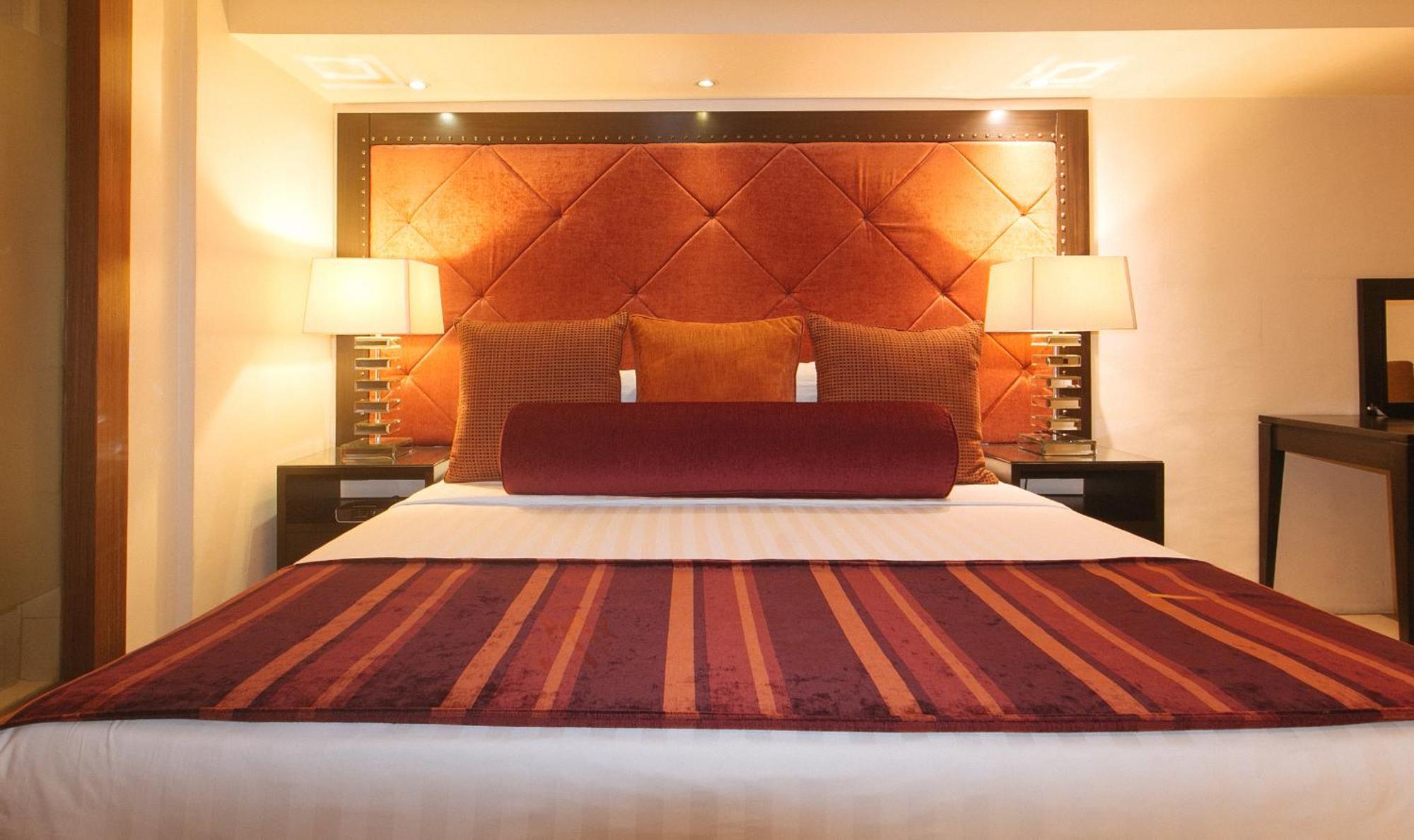 Torre Venezia Suites Quezon City Zewnętrze zdjęcie