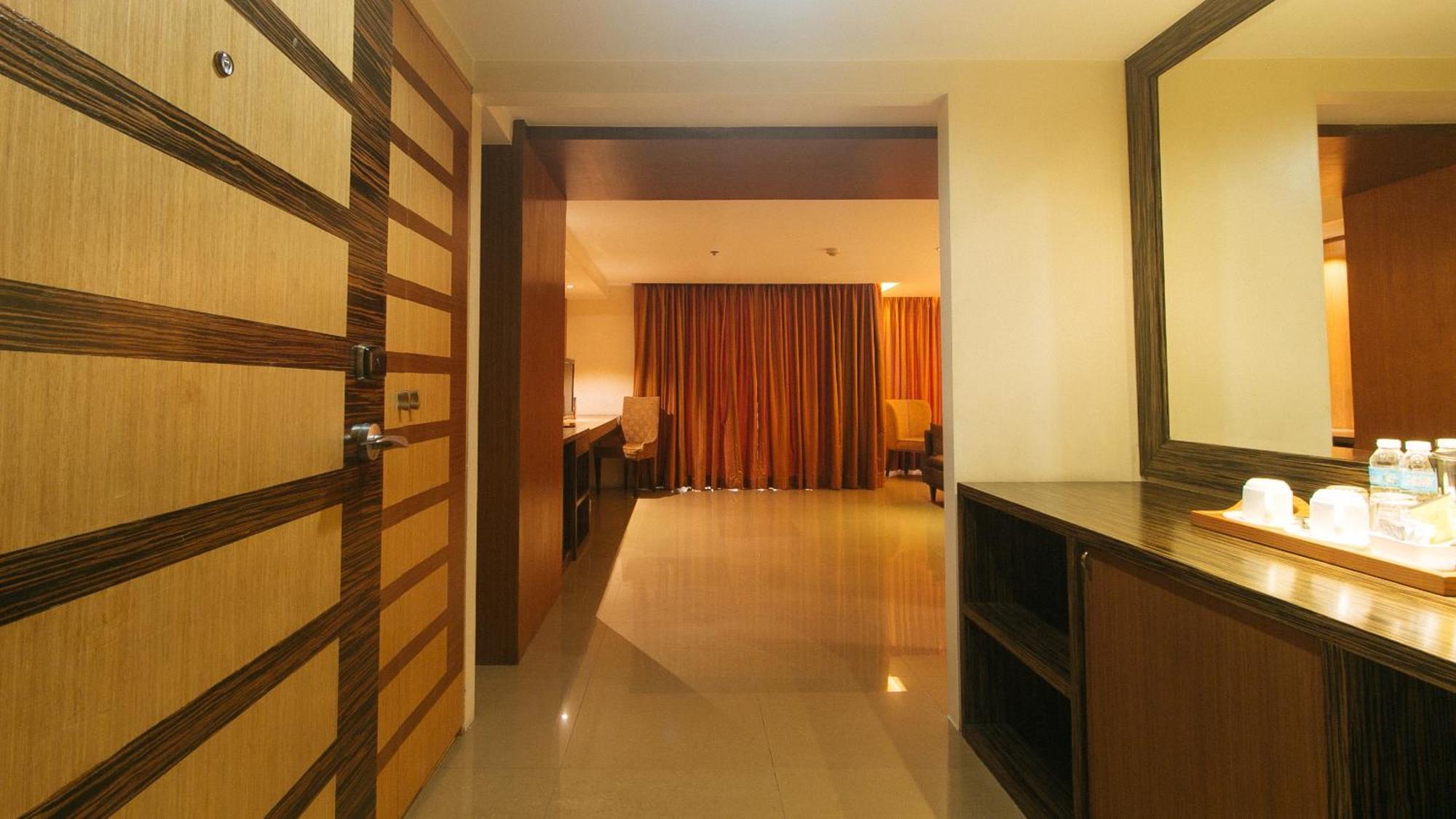 Torre Venezia Suites Quezon City Zewnętrze zdjęcie