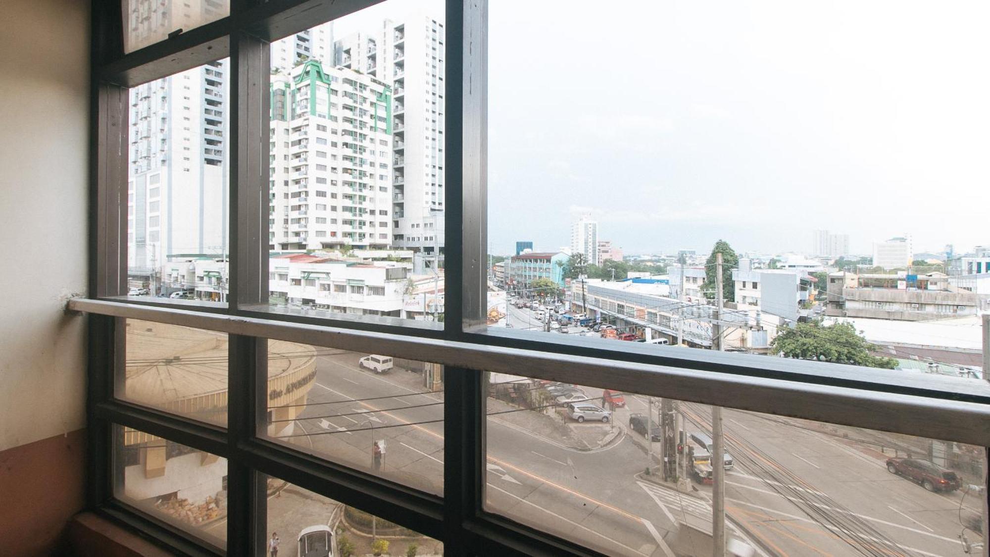 Torre Venezia Suites Quezon City Zewnętrze zdjęcie