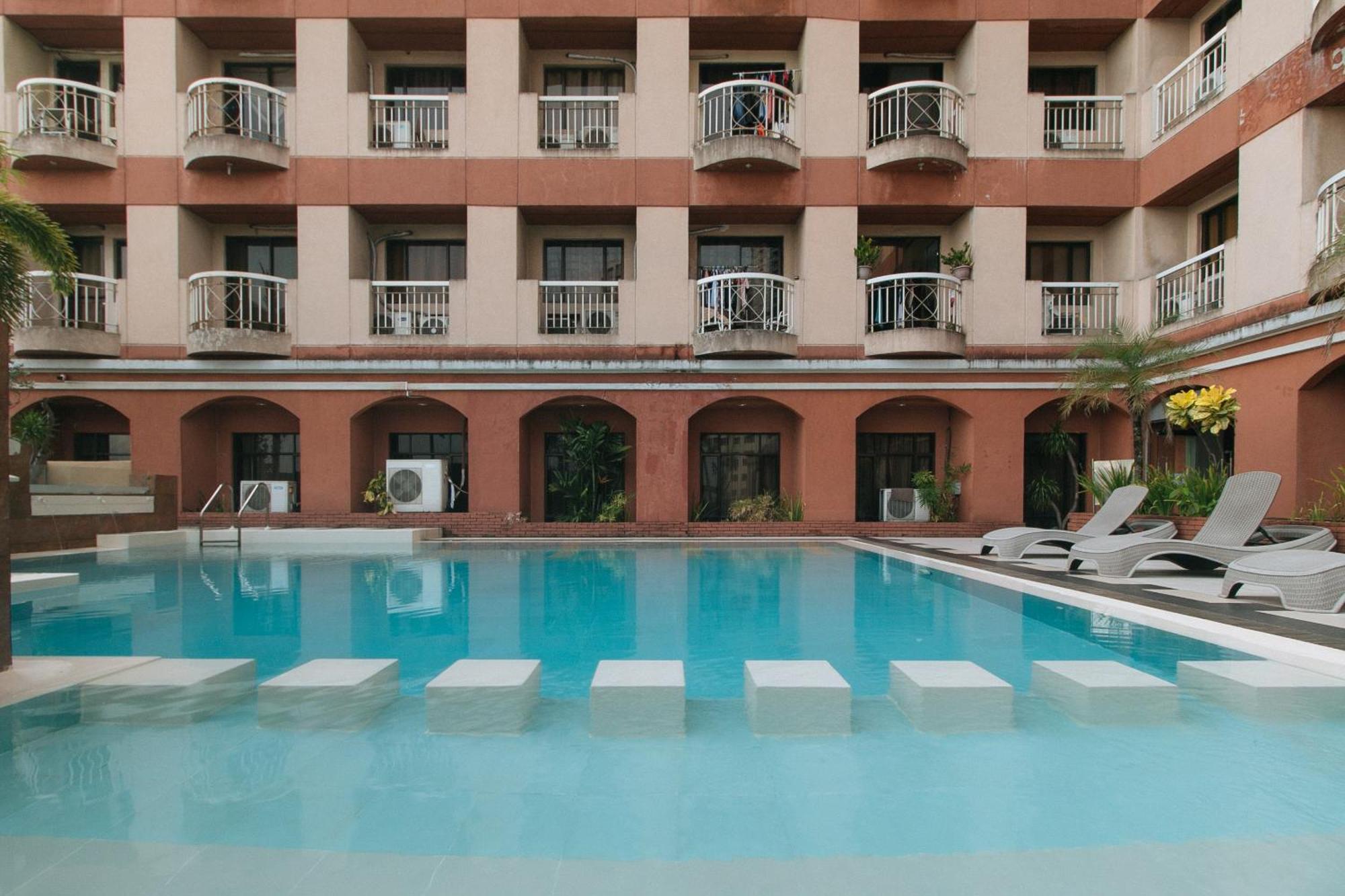 Torre Venezia Suites Quezon City Zewnętrze zdjęcie