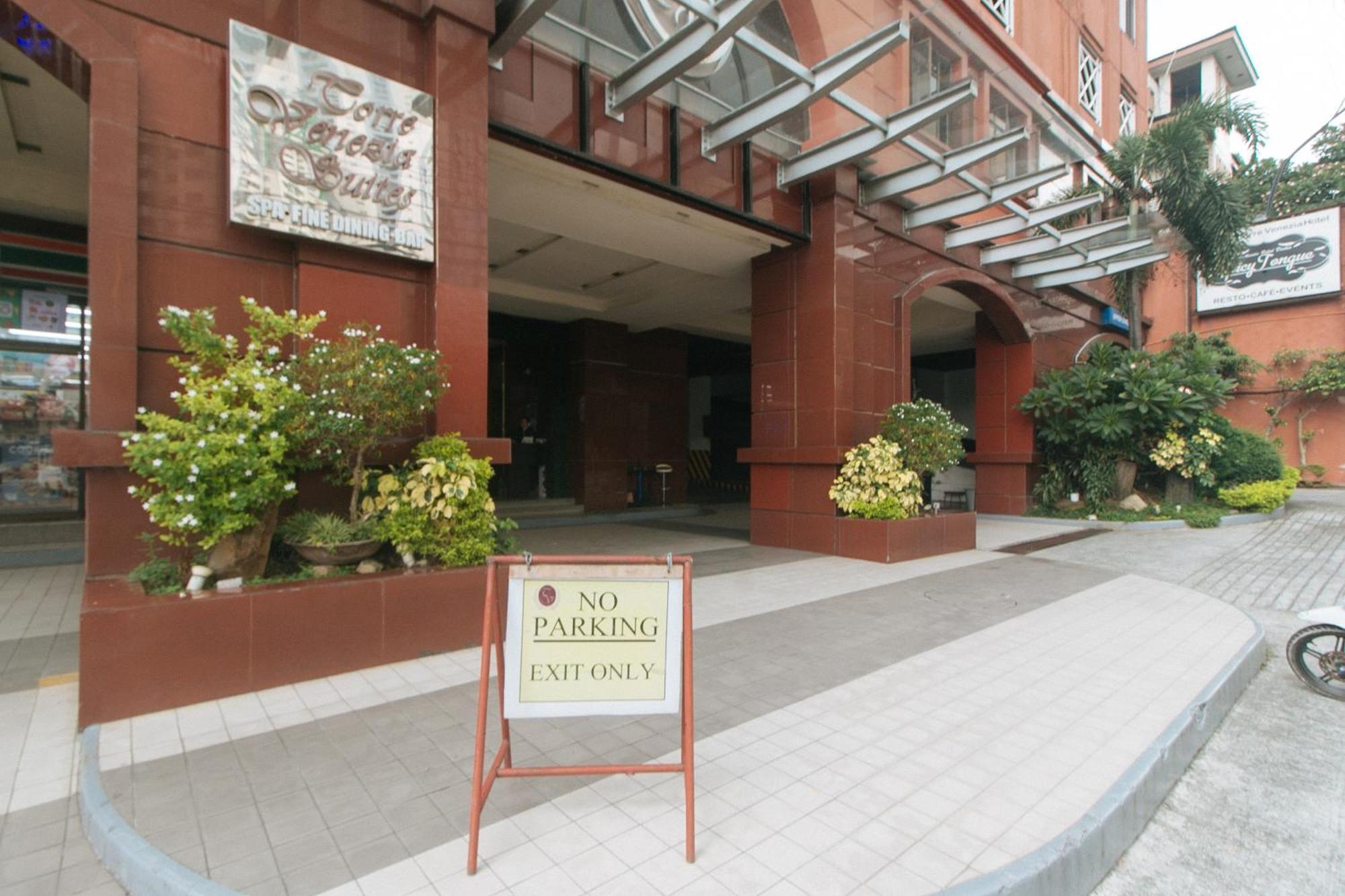 Torre Venezia Suites Quezon City Zewnętrze zdjęcie